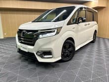 ステップワゴン スパーダ サムネイル