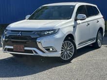 アウトランダー PHEV サムネイル