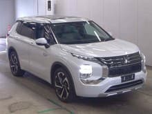 アウトランダー PHEV サムネイル