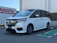 ステップワゴン スパーダ サムネイル