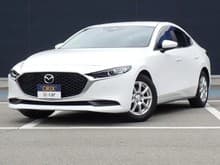 MAZDA3 セダン