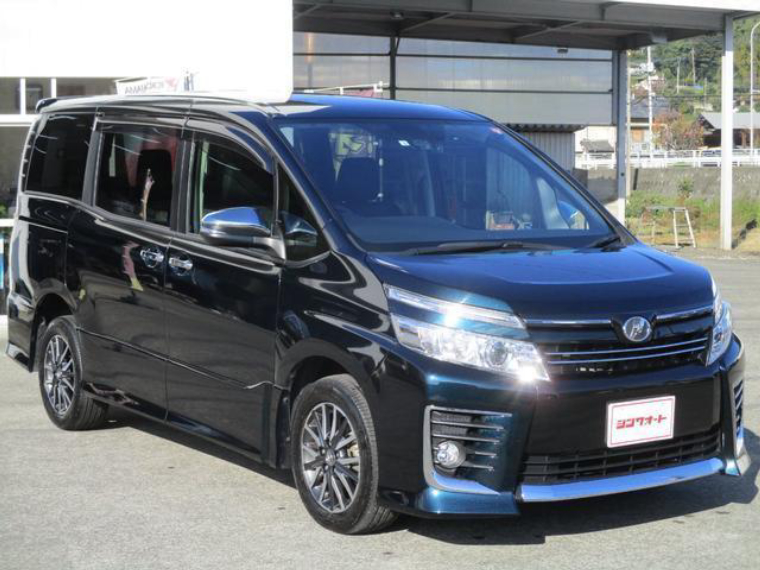 ヴォクシー トヨタ ミニバン ワゴン の中古車リース おトクにマイカー 定額カルモくんの中古車カーリース