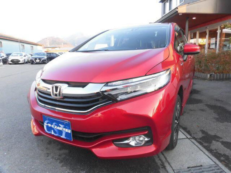 中古車カーリース ホンダ シャトル 17年式 レッド 走行距離kmの中古車リース 定額カルモくん 中古車版