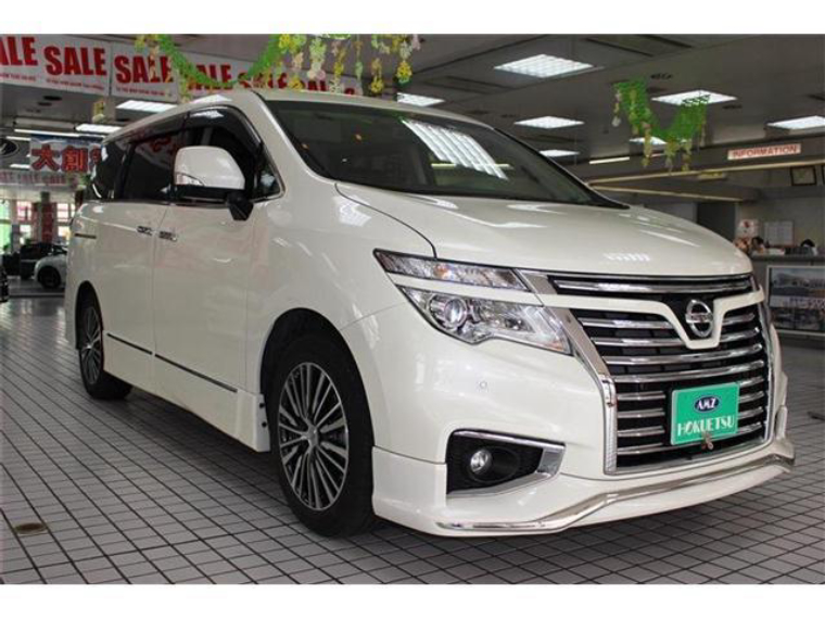 中古車カーリース 日産 エルグランド 19年式 パール 走行距離kmの中古車リース 定額カルモくん 中古車版