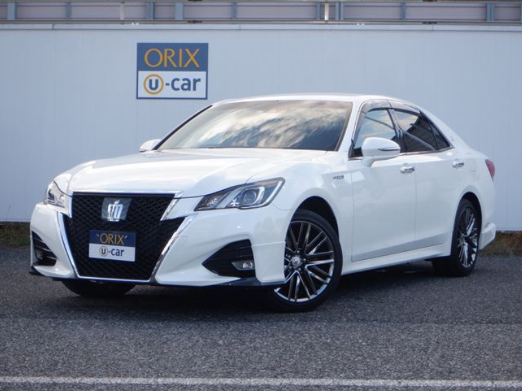 トヨタ クラウン セダン ハイブリッド 4WD