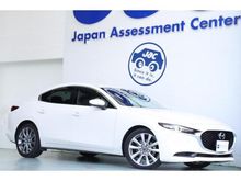 MAZDA3セダン