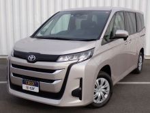 ノア 4WD