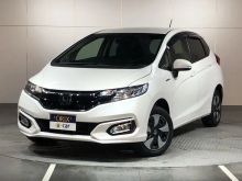 フィット　ハイブリッド　４ＷＤ