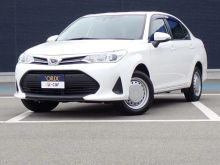 カローラアクシオ　４ＷＤ