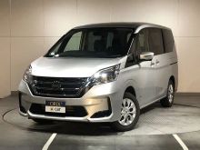 セレナ Sハイブリッド 4WD