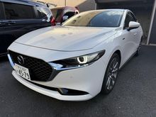 ＭＡＺＤＡ３セダン