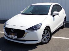MAZDA2