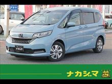 フリードハイブリッド