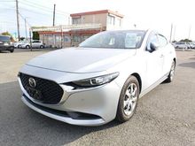 ＭＡＺＤＡ３セダン