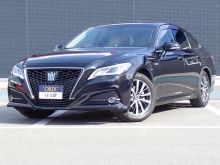 クラウン　セダン　ハイブリッド