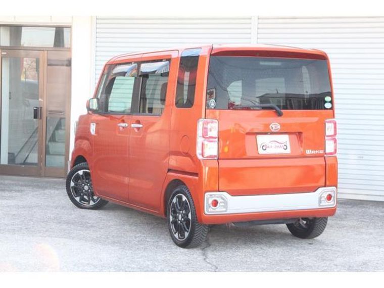 中古車カーリース ダイハツ ウェイク 2015年式 トニコオレンジ