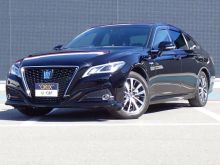 クラウン　セダン　ハイブリッド