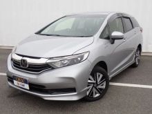 シャトル　ハイブリッド　４ＷＤ