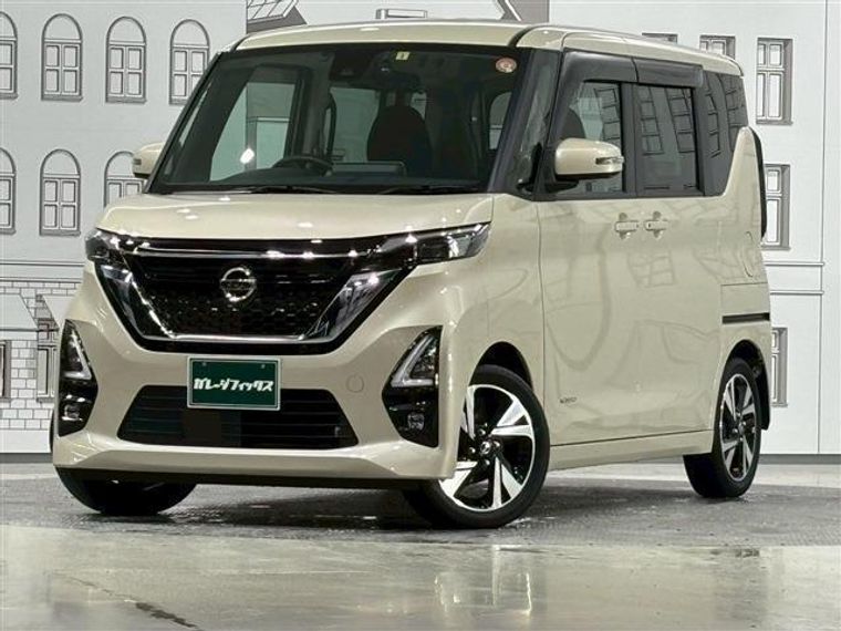 中古車カーリース 日産 ルークス 2023年式 ベージュ 走行距離2,465kmの