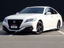 クラウン　セダン