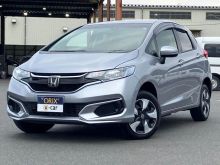 フィット　ハイブリッド　４ＷＤ
