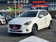 デミオ