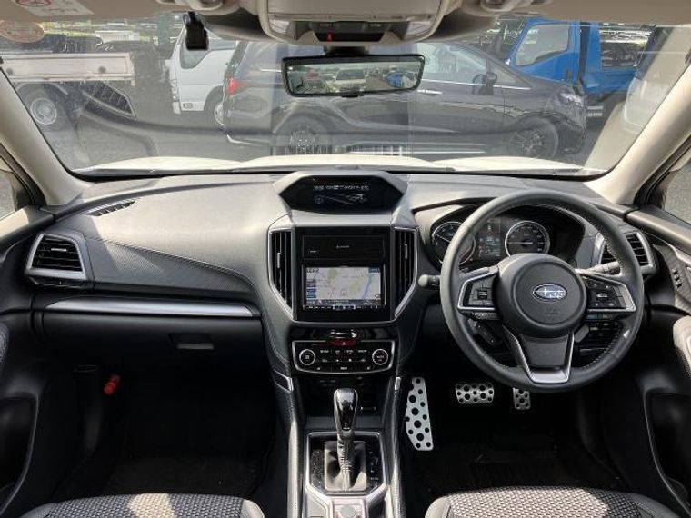 carousel-main-3