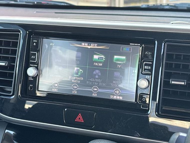 carousel-main-4