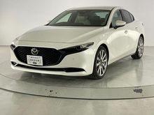 ＭＡＺＤＡ３セダン