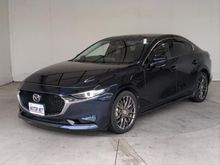 MAZDA3セダン