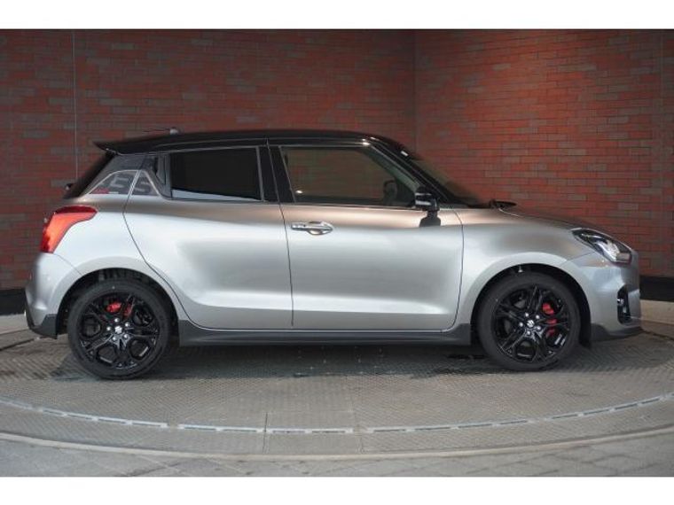 carousel-main-4