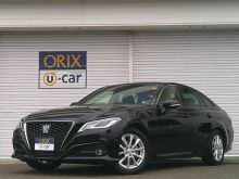 クラウン　セダン　ハイブリッド　４ＷＤ
