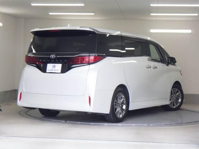 carousel-main-2