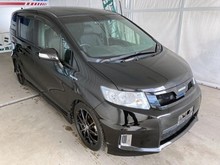 フリード スパイク ハイブリッド
