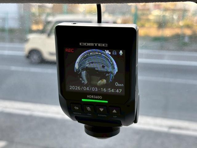 carousel-main-3