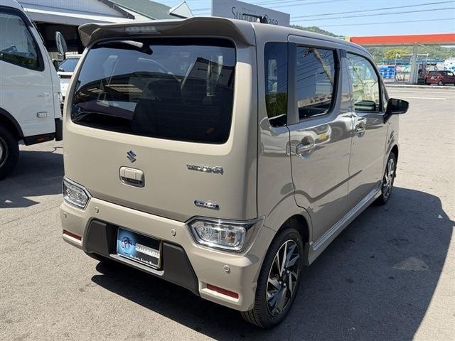 carousel-main-2