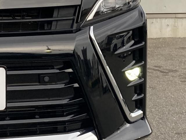 carousel-main-12