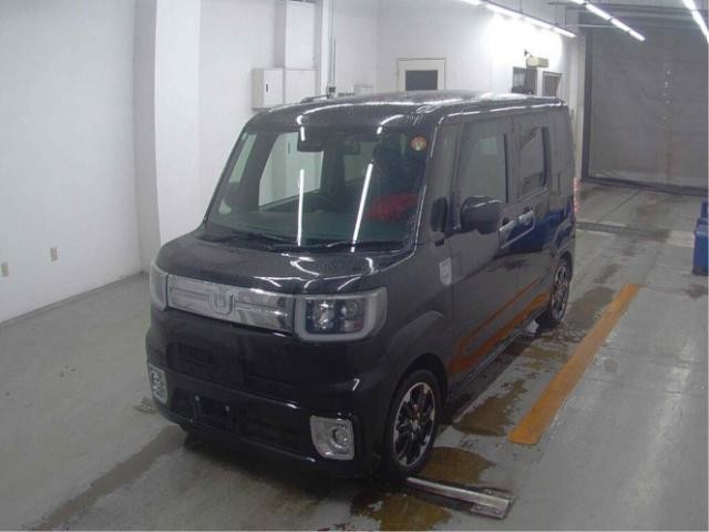 中古車カーリース ダイハツ ウェイク 2019年式 ブラック 走行距離