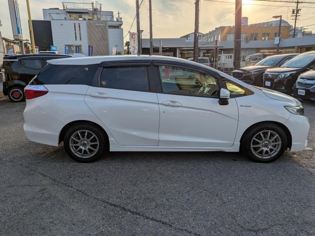 中古車カーリース ホンダ シャトル 2019年式 プラチナホワイトパール