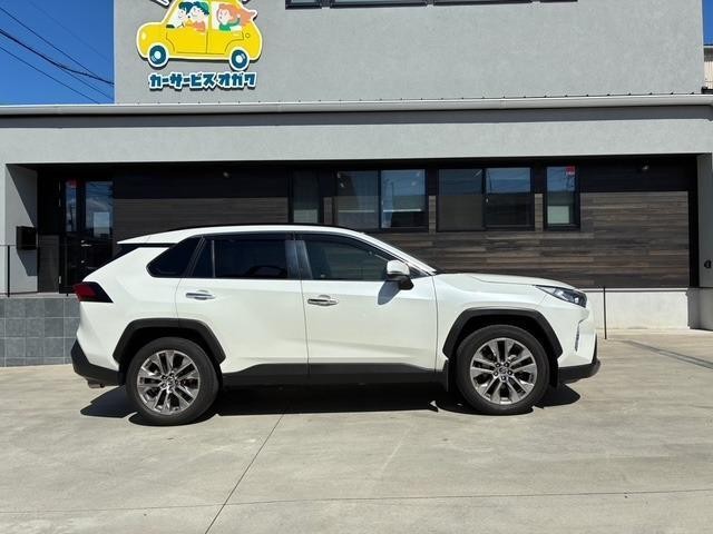 carousel-main-4
