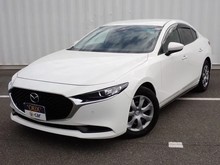 MAZDA3 セダン