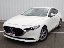 MAZDA3 セダン