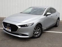 MAZDA3 セダン