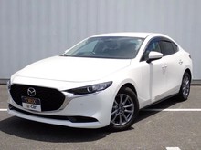 MAZDA3 セダン
