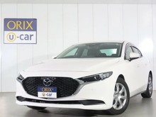 MAZDA3 セダン